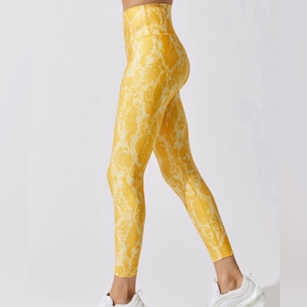Carbon 38 Yellow Snake Skin Print Leggings nwt